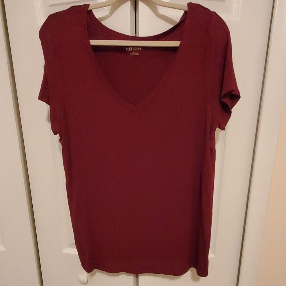 HUGE LOT OF LIKE NEW tshirts